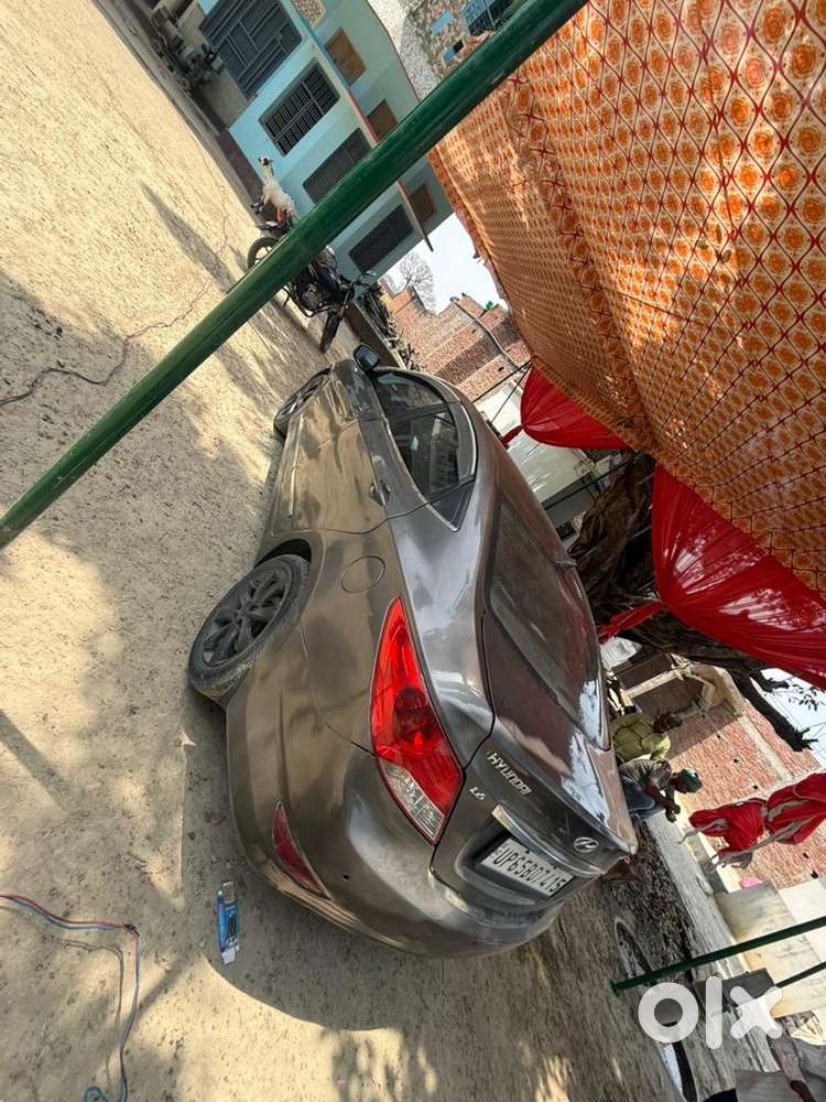 Hyundai Verna 2012 90000 Km Driven