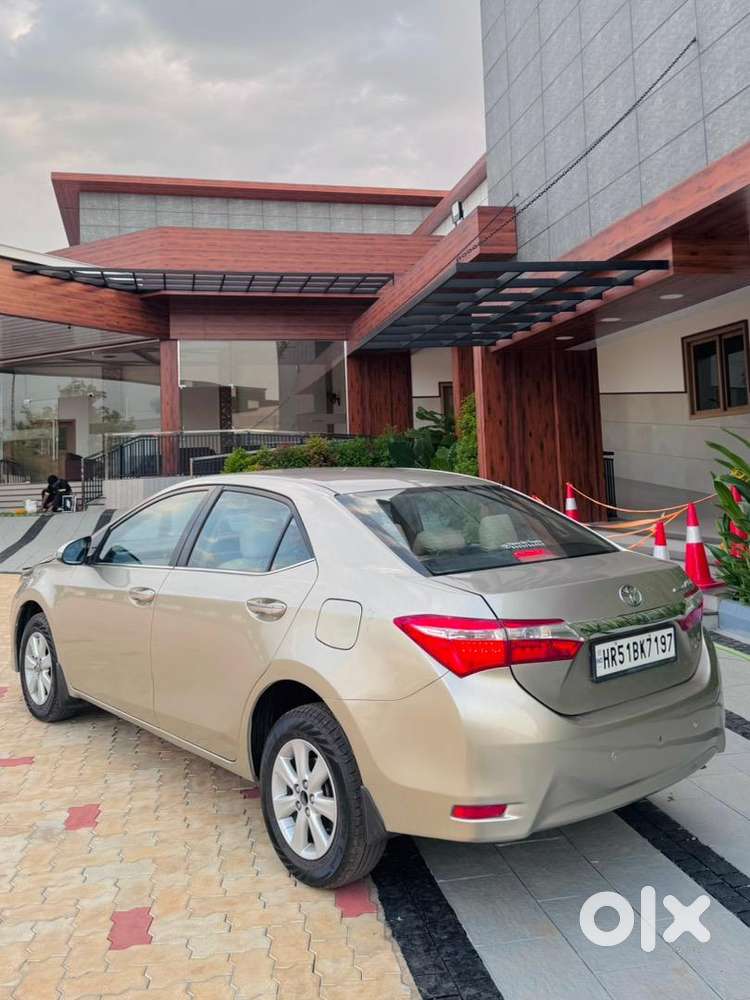 Toyota Corolla Altis 2016