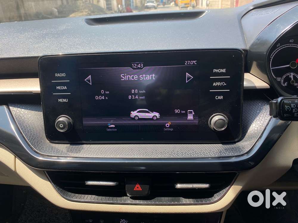 Skoda Slavia 1.0 Ambition Tsi At, 2023, Petrol