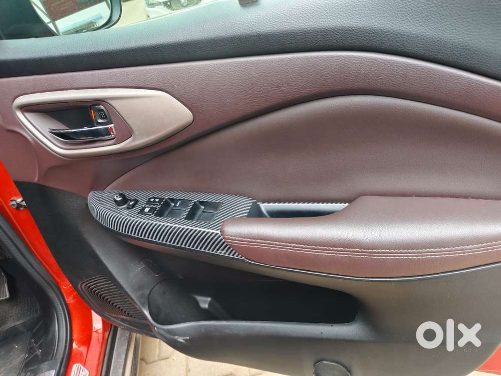 Toyota Urban Cruiser Taisor V 1.0 Petrol Mt, 2024, Petrol