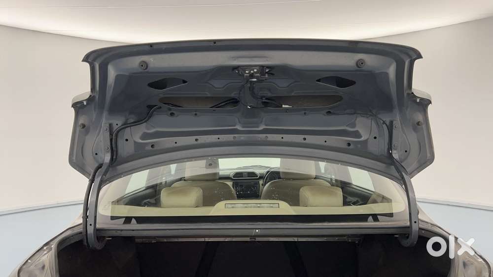 Maruti Suzuki Dzire 1.2 Vxi, 2018, Petrol