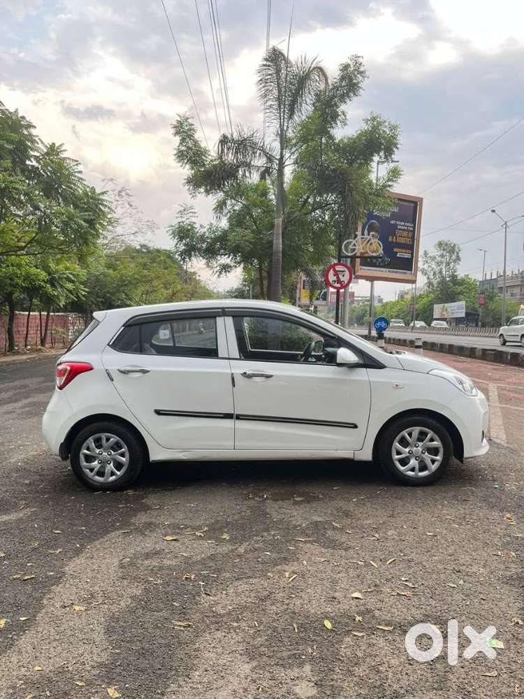 Hyundai Grand I10 Sportz Edition, 2017, Petrol