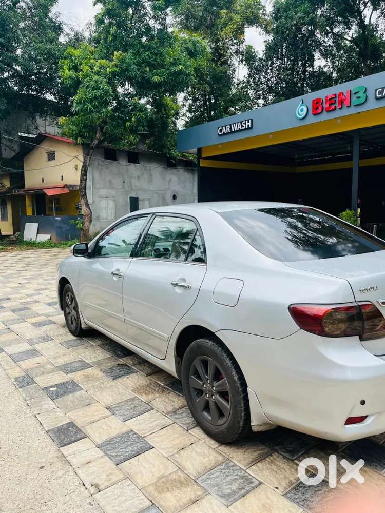 Altis 2011,showroom Maintained