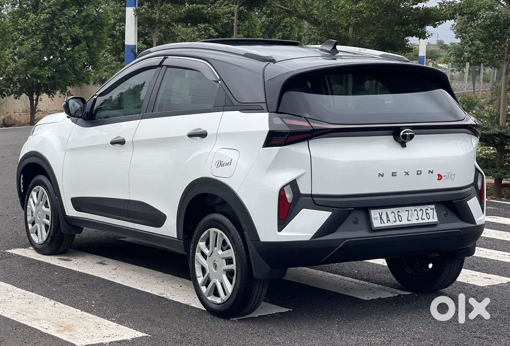 Tata Nexon Creative Plus S 1.5 Revotorq Diesel 6 Mt, 2025, Diesel