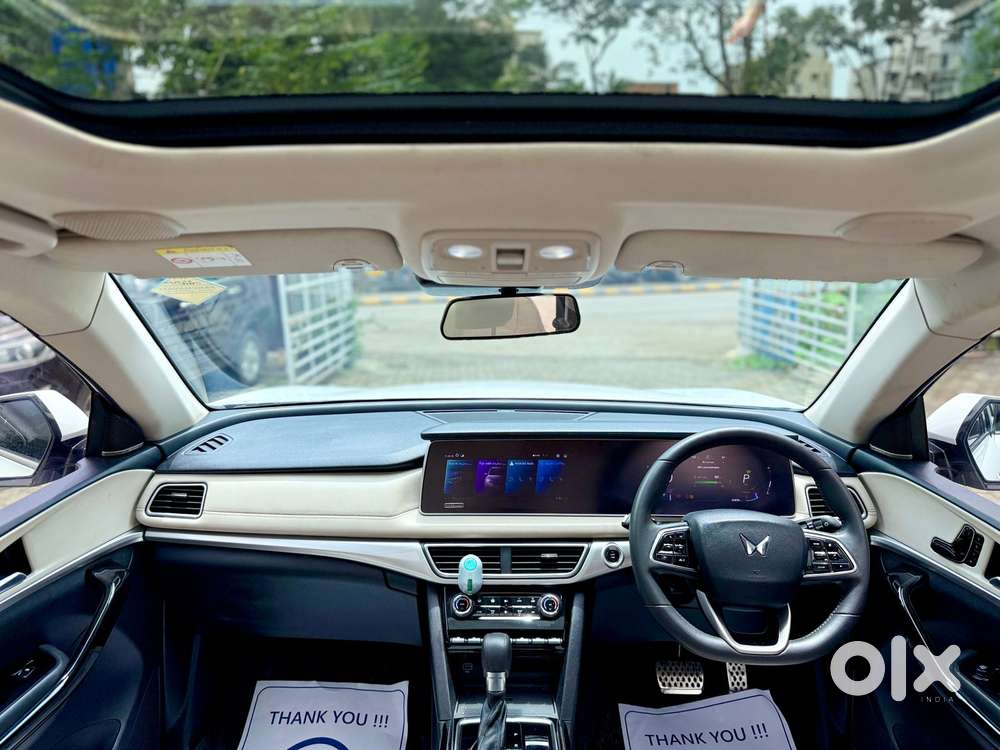 Mahindra Xuv700 2.2 Ax 7 Diesel At Luxury Pack Str, 2022, Diesel