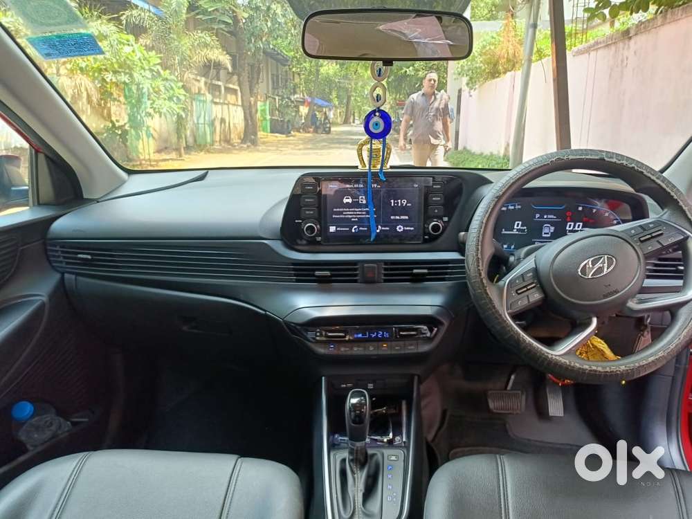 Hyundai I20 Sportz 1.2 Ivt Dual Tone, 2023, Petrol