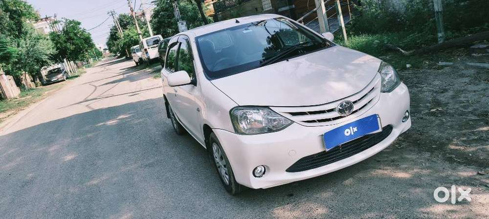 Toyota Etios Liva G, 2011, Petrol