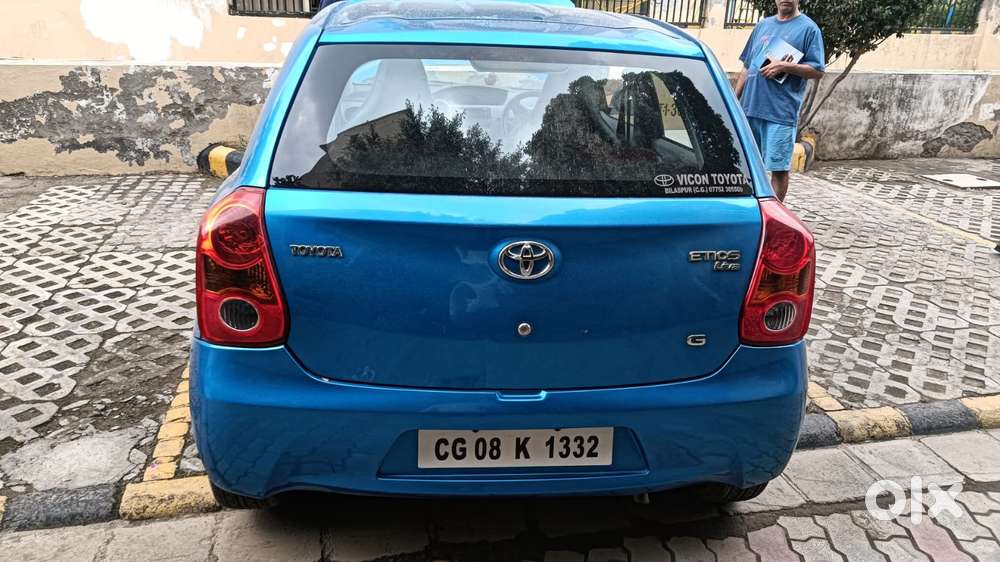 Toyota Etios Liva 2011-2012 G, 2011, Petrol