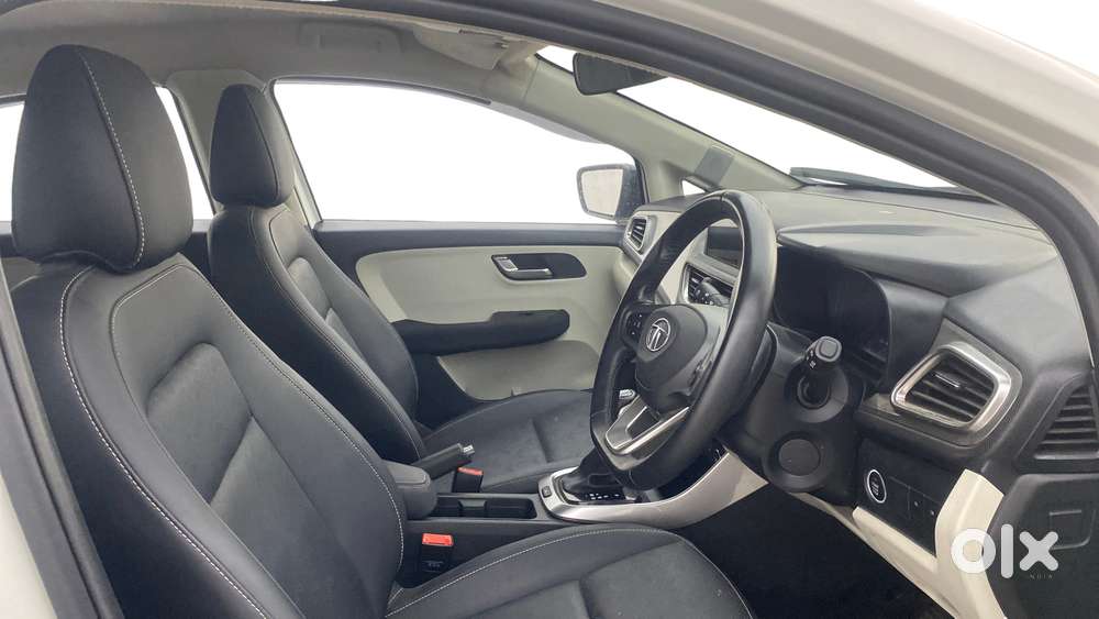 Tata Altroz 1.2 Xza Plus, 2023, Petrol