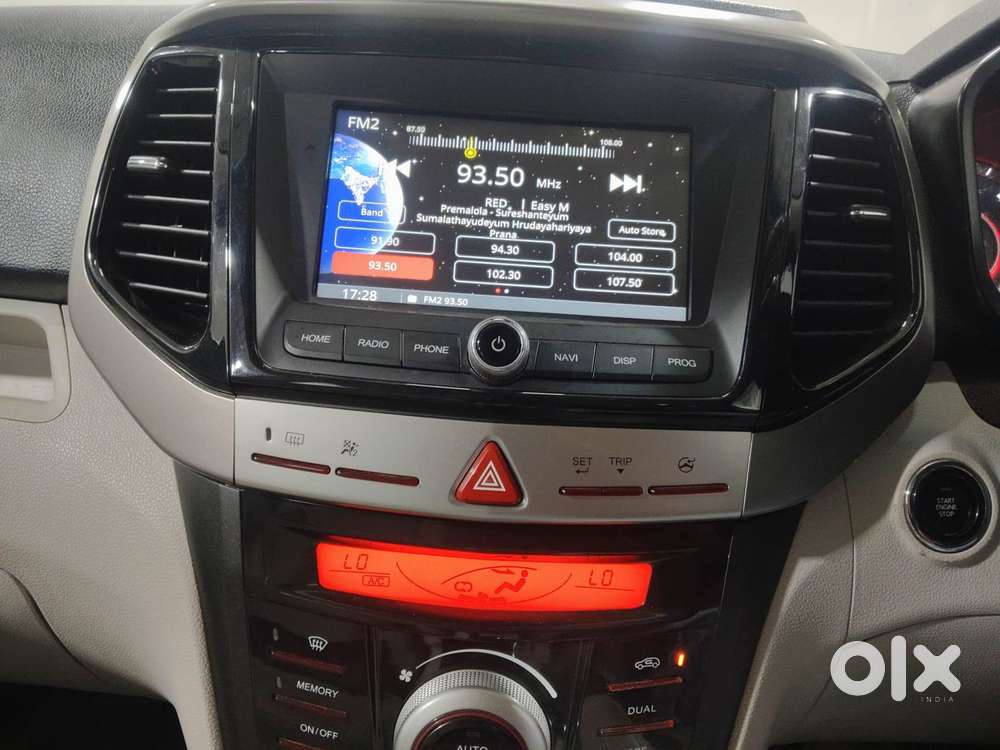 Mahindra Xuv300 W8 (o) 1.5 Diesel Amt, 2022, Diesel