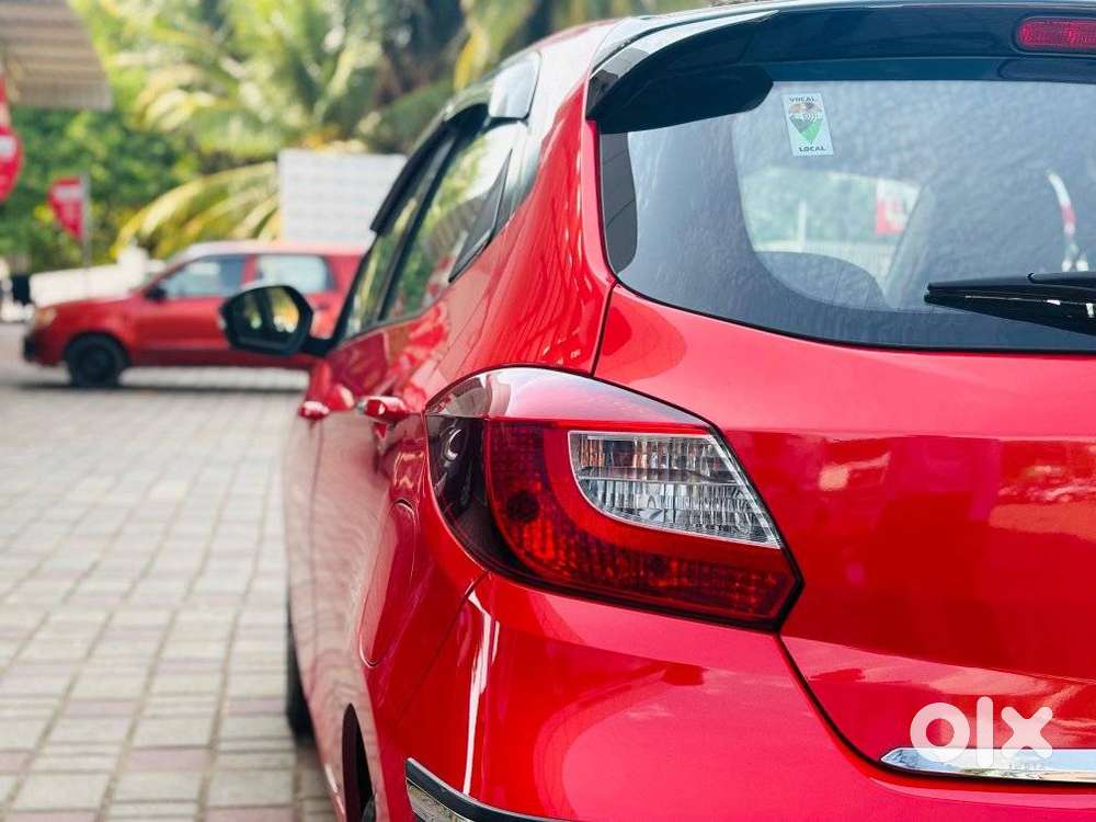 Tata Tiago 1.2 Revotron Xza Plus Amt, 2023, Petrol