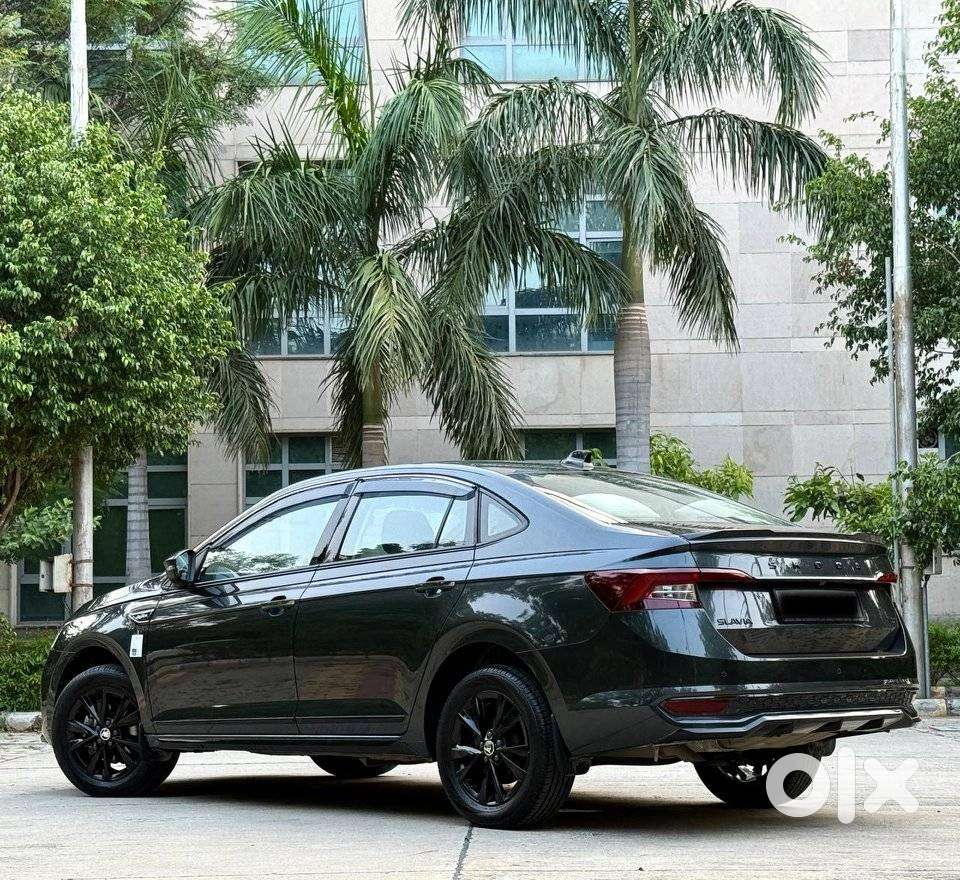 Skoda Slavia 1.0 Ambition Tsi, 2025, Petrol