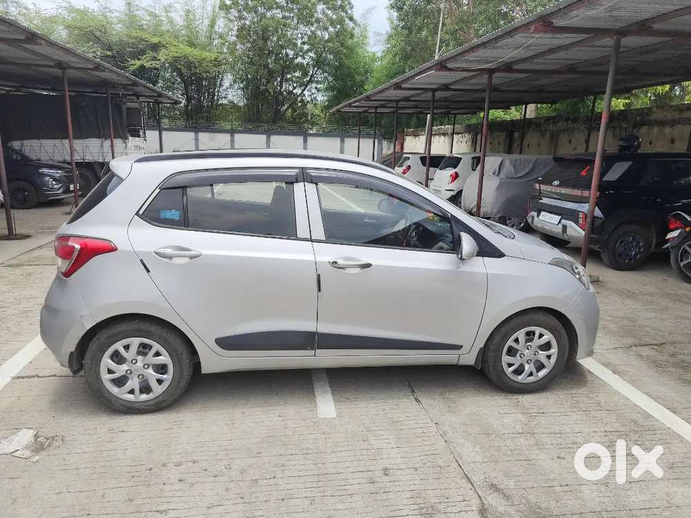 Hyundai Grand I10 2017 Car