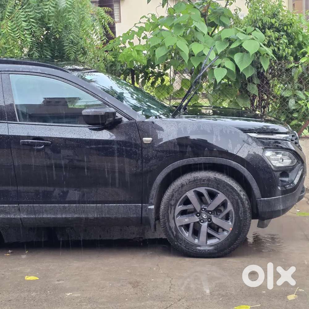 Tata Safari Fully Loaded Automatic Dark Edition 2021