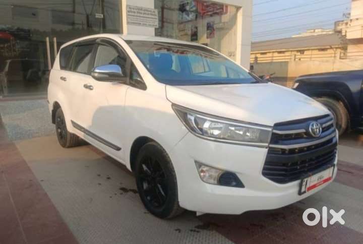 Toyota Innova Crysta 2.4 G Mt, 2019, Diesel