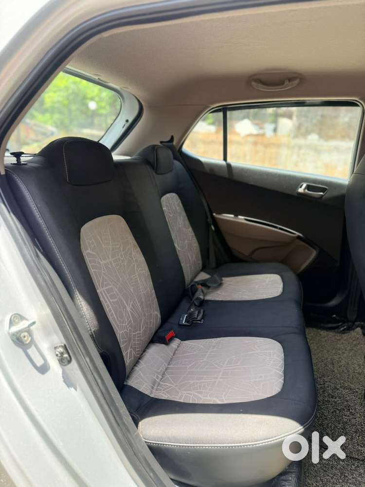 Hyundai Grand I10 Asta Automatic 1.2 Kappa Vtvt, 2015, Petrol