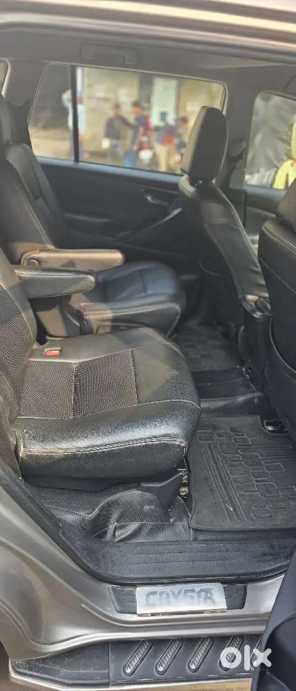 Toyota Innova 2017 Diesel 110000 Km Driven