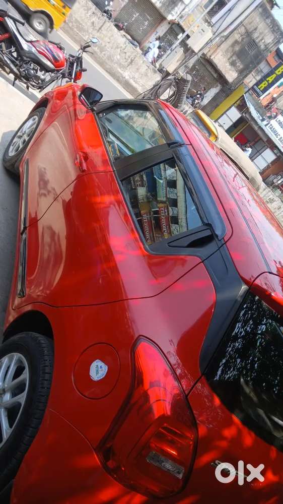 Maruti Suzuki Swift Zxi Tn07db1406