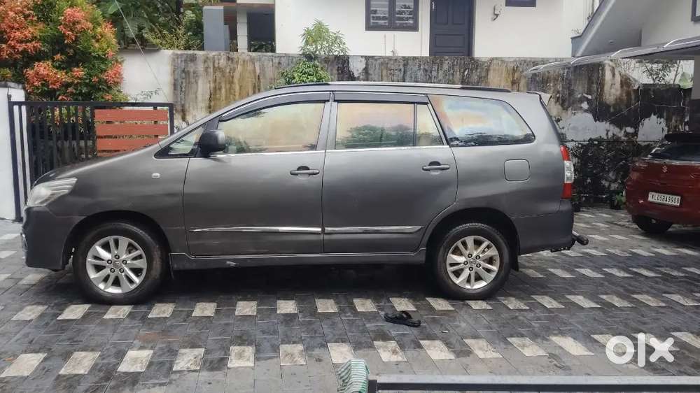 Toyota Innova 2012 Petrol 7 Str