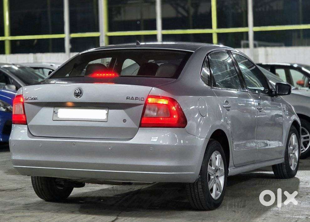 Skoda Rapid 1.6 Mpi Ambition With Alloy Wheel, 2014, Petrol