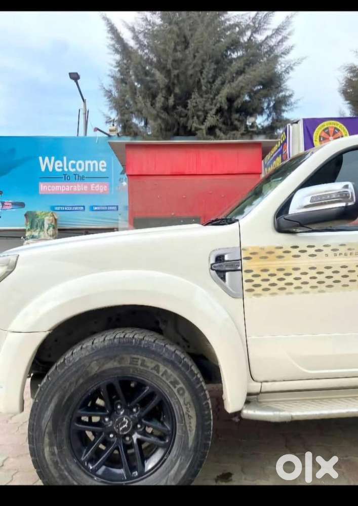 Ford Endeavour 3.0l 4x4 At – 2011  Powerful Suv In Mint Condition