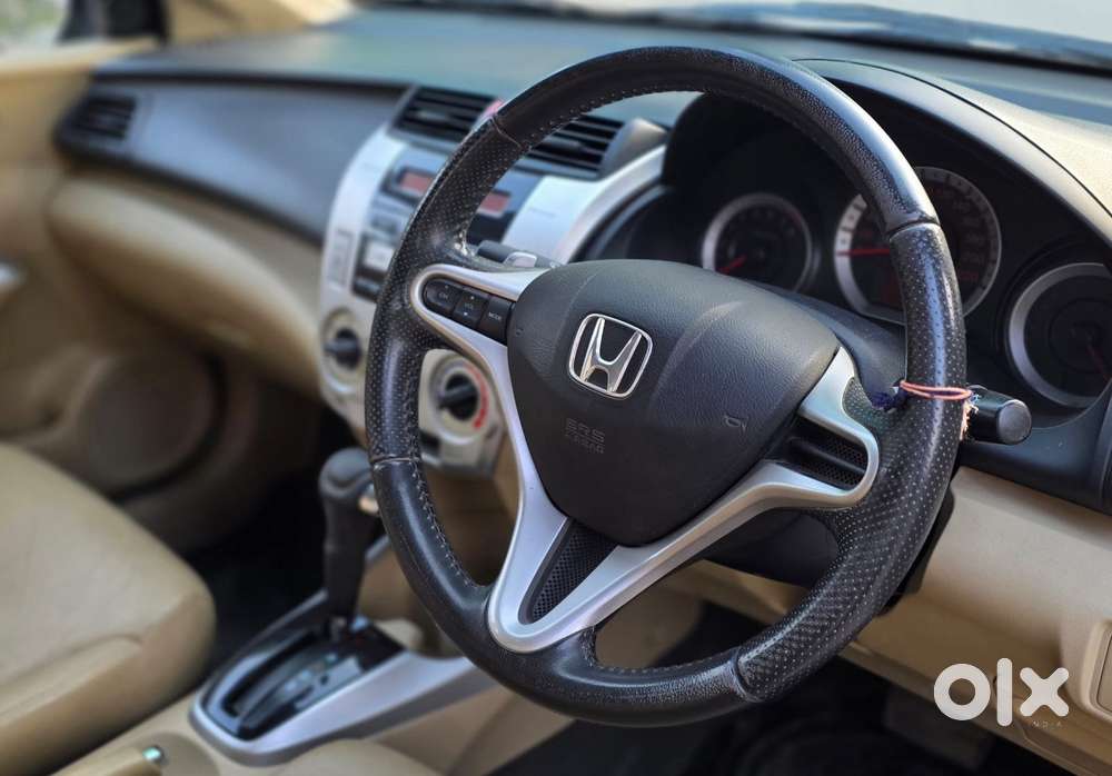 Honda City 2011-2013 V At Exclusive, 2011, Petrol
