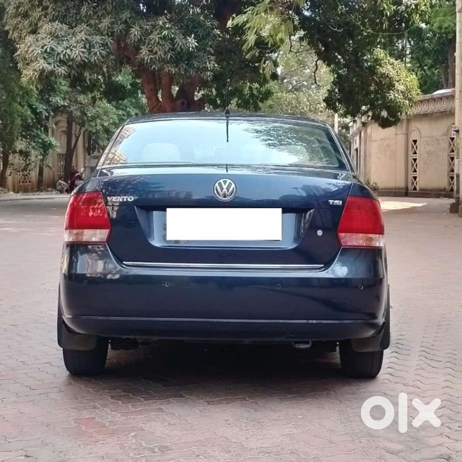 Volkswagen Vento 1.2 Tsi Highline At, 2015, Petrol