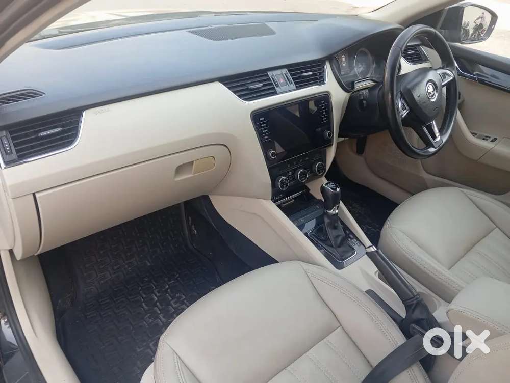 Skoda Octavia 2017 Petrol 990000 Km Driven