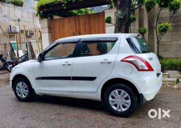 Maruti Suzuki Swift Lxi Optional-o, 2011, Petrol