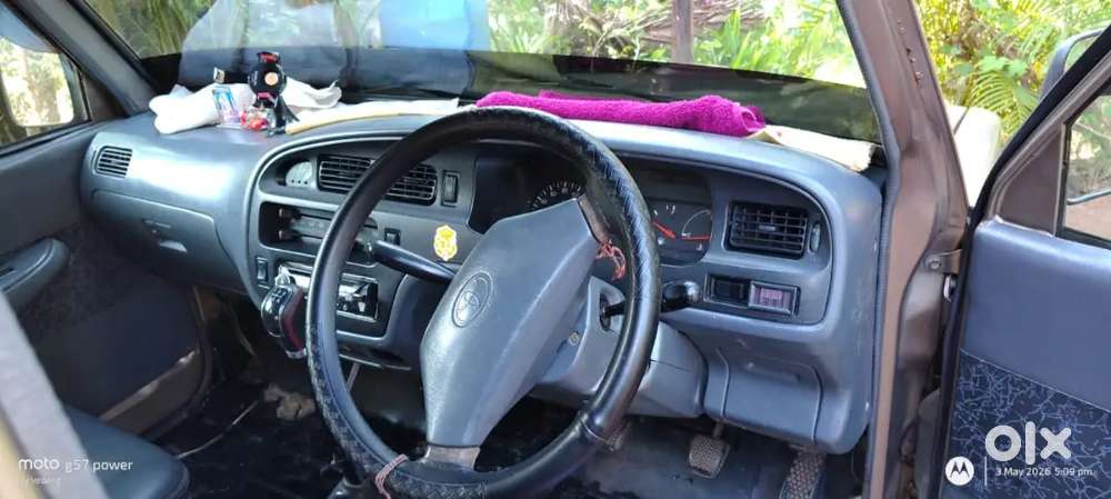 Toyota Qualis 2003 Diesel Well Maintained