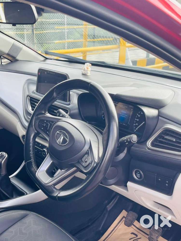 Tata Altroz Xz+ Petrol
