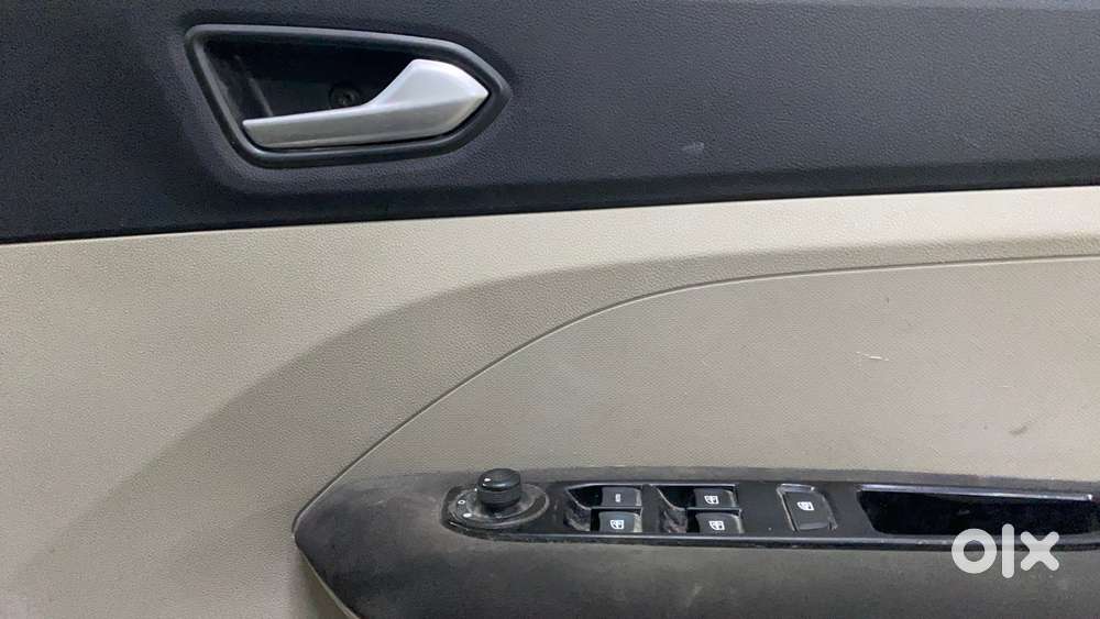 Renault Triber Rxz, 2020, Petrol