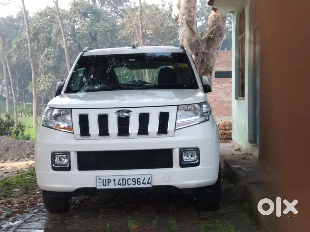 Mahindra Tuv 300 T 8 2017 Diesel Good Condition