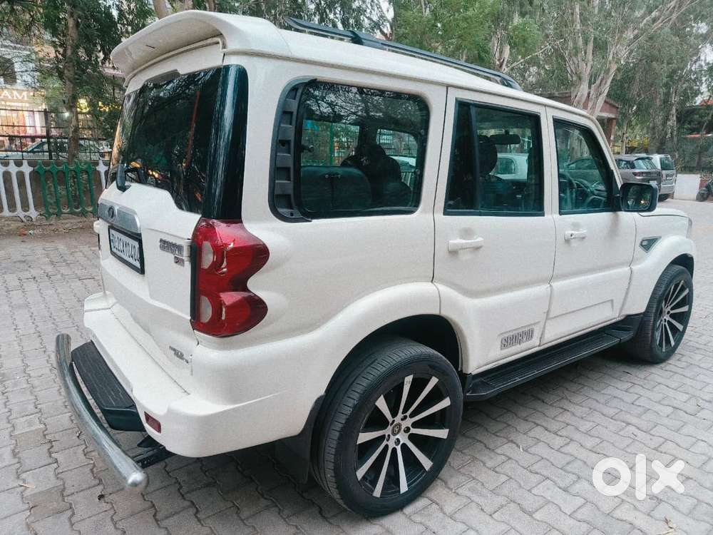 Mahindra Scorpio 2.2 S7 7 Str, 2018, Diesel