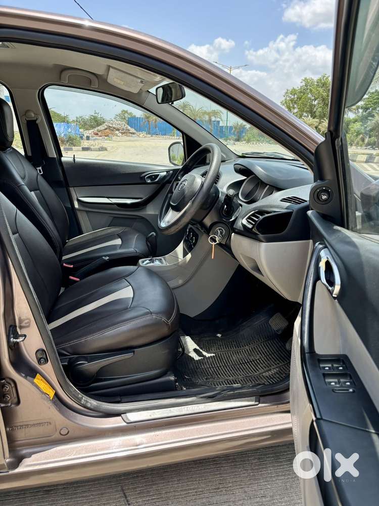 Tata Tiago Xza, 2017, Petrol