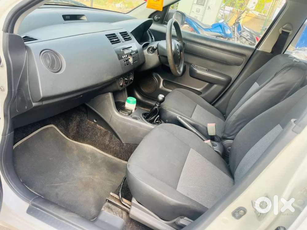 Maruti Suzuki Swift Dzire 1.3 Vxi, 2010, Petrol
