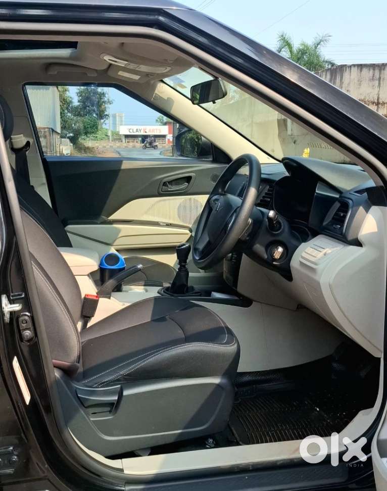 Mahindra Xuv300 W6, 2023, Petrol