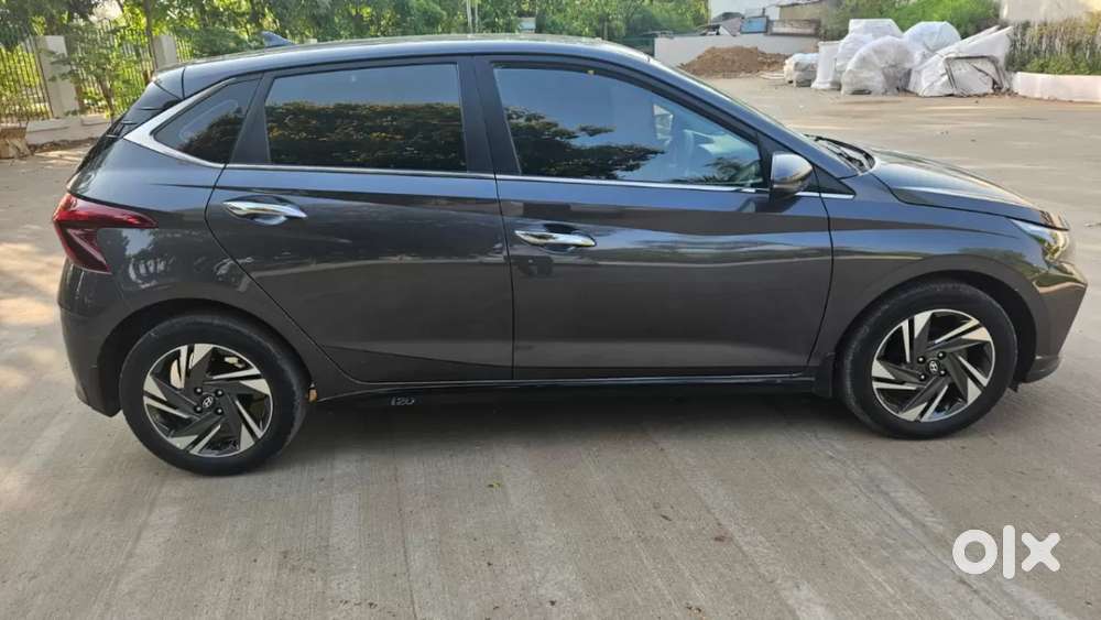 Hyundai I20 Asta (o) 1.2 Mt, 2023, Petrol