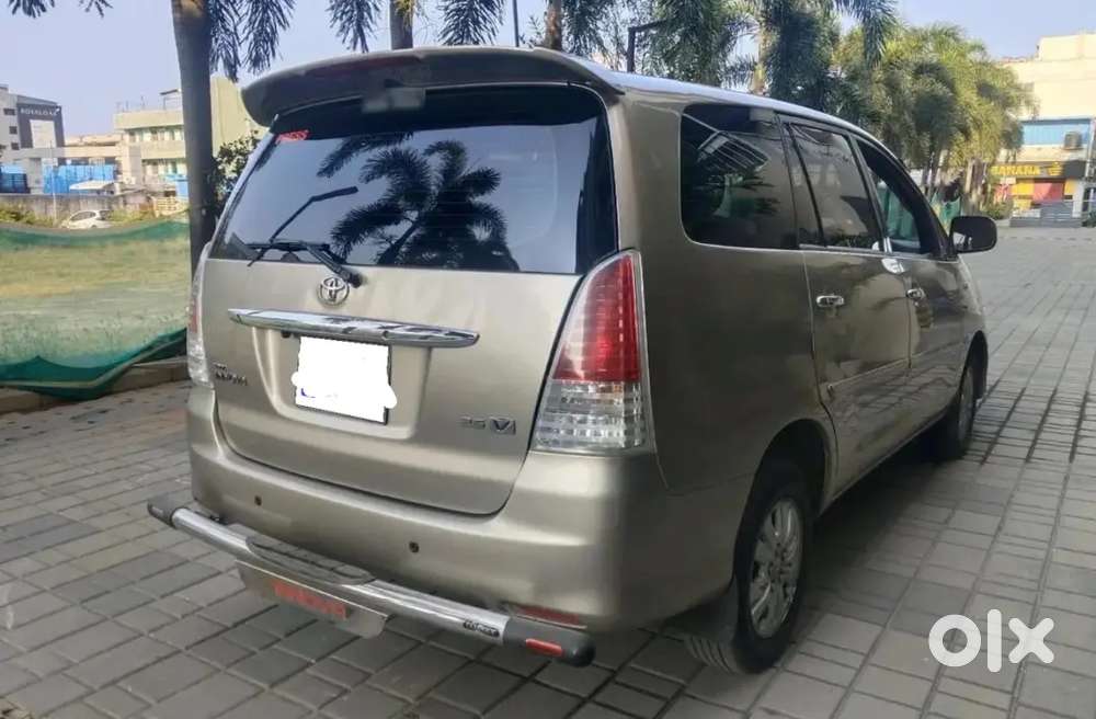Toyota Innova 2011 Diesel 165000 Km Driven