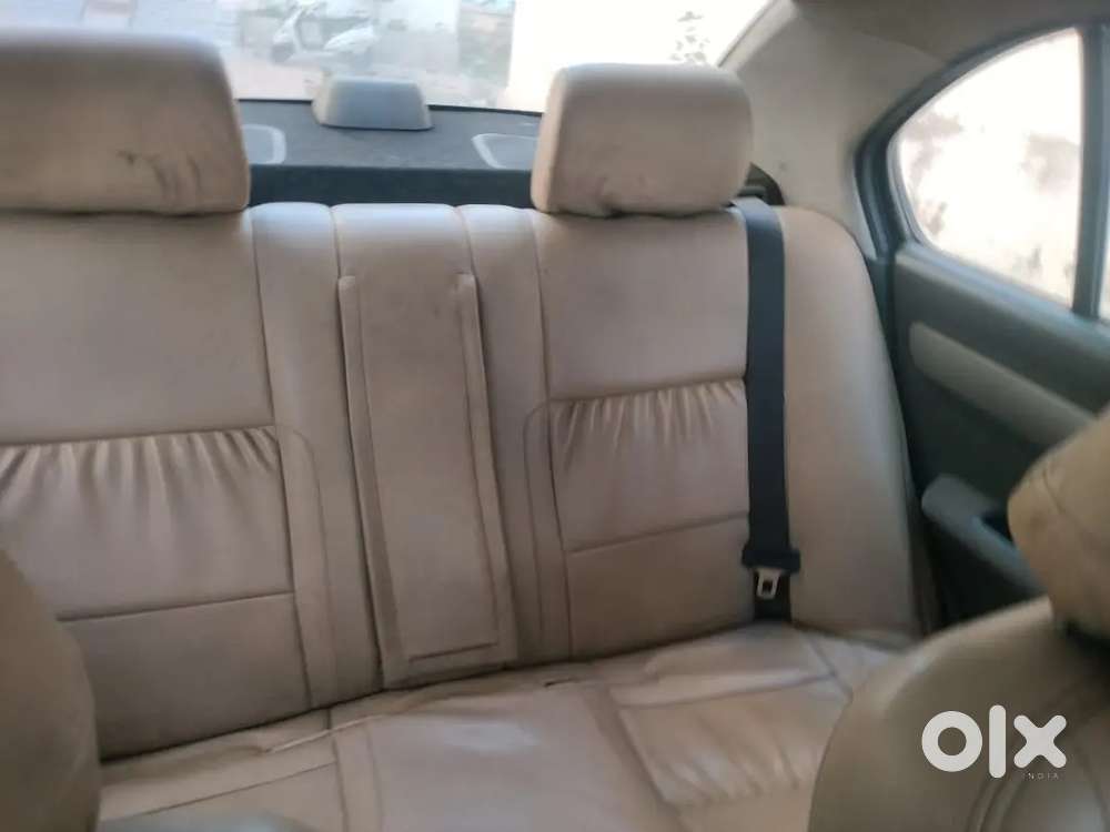 Maruti Suzuki Swift Dzire 2009 Diesel 242500 Km Driven