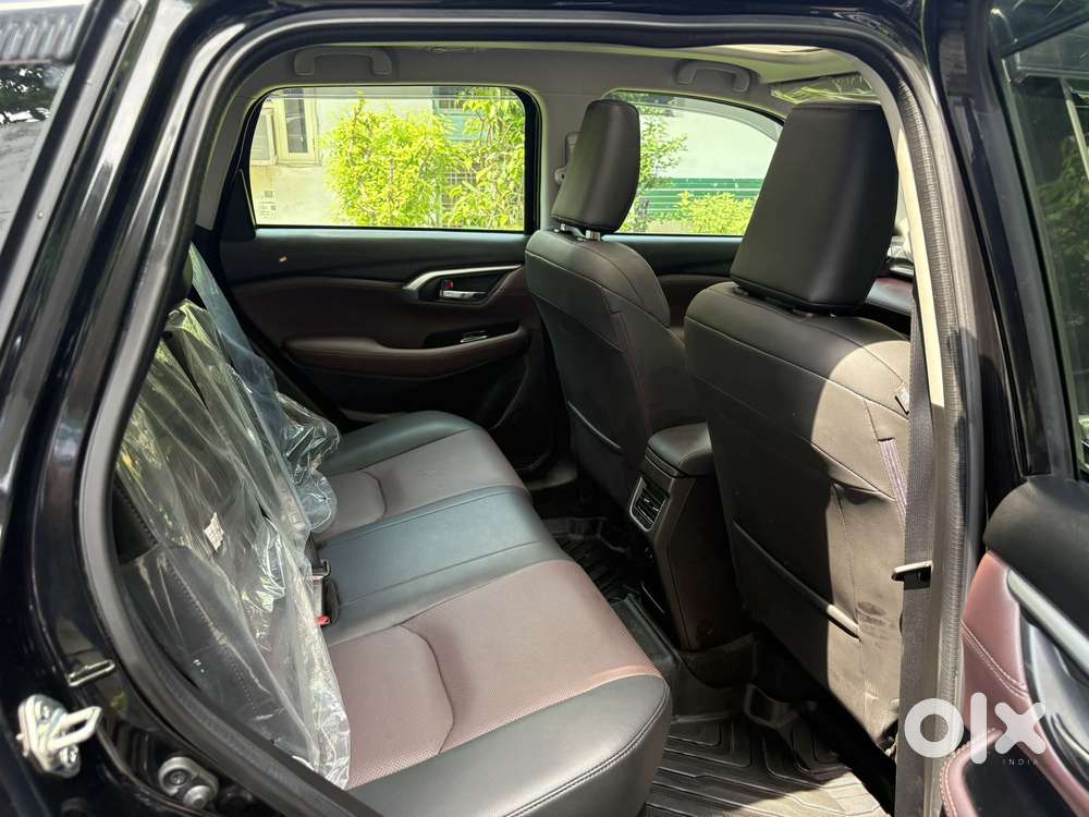 Maruti Suzuki Grand Vitara 1.5 Alpha Smart Hybrid At, 2024, Petrol