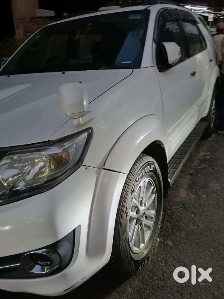 Toyota Fortuner 2012 Diesel 145000 Km Driven
