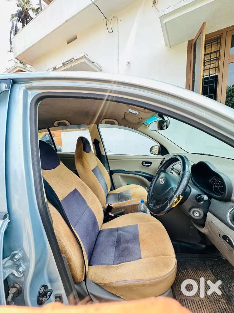 Hyundai I10 2011 Petrol 70000 Km Driven