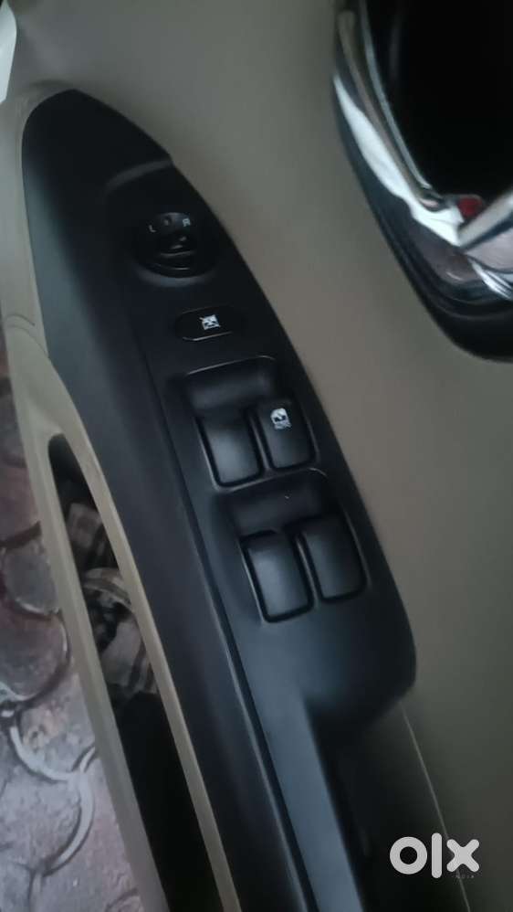 Hyundai I10 Petrol Sportz 2013
