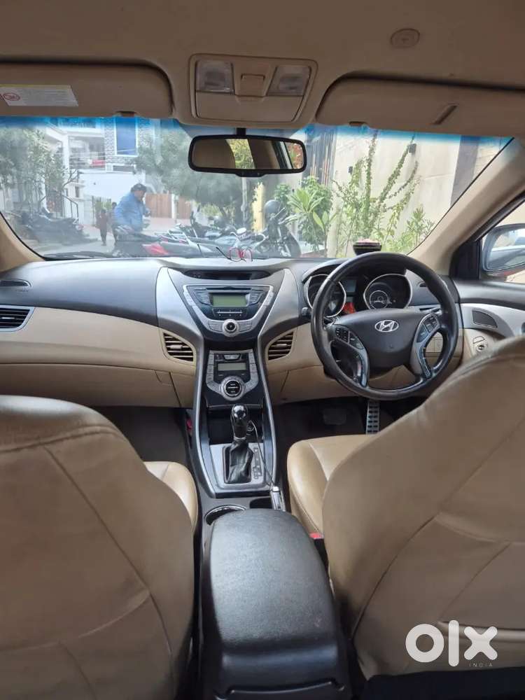 Hyundai New Elantra Diesel At 2015