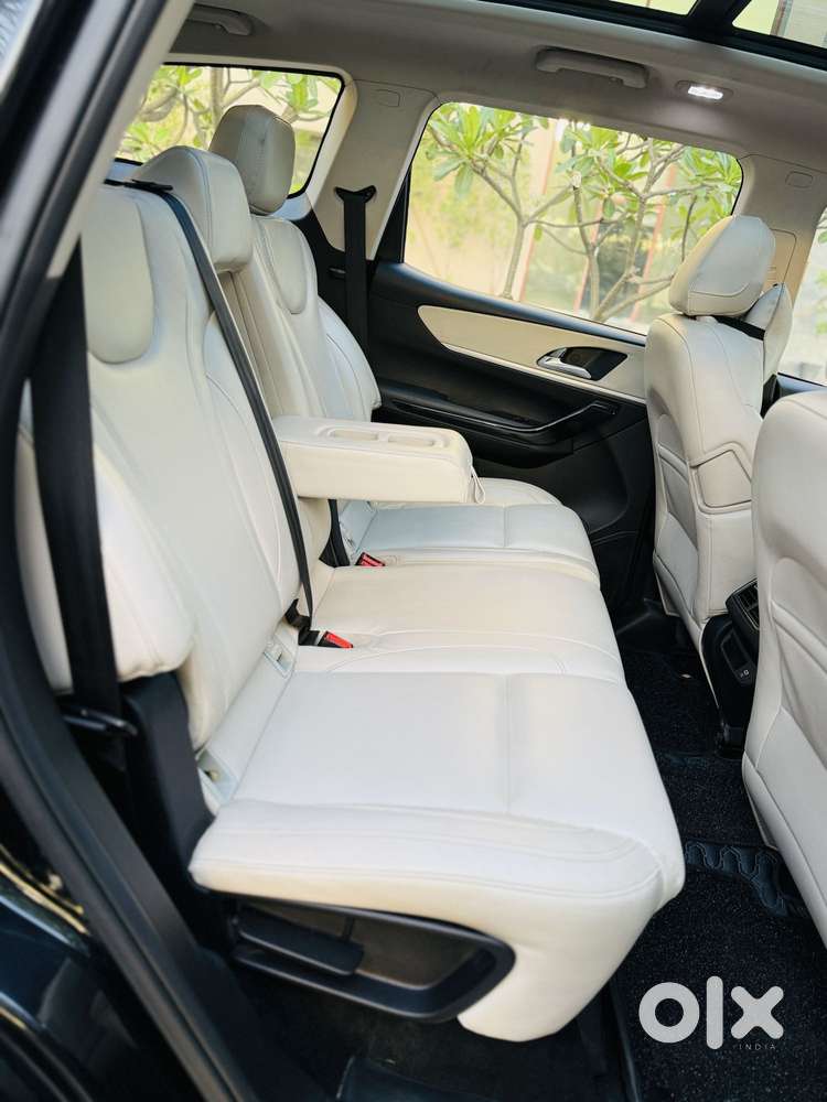 Mahindra Xuv700 2.2 Ax 7 Diesel Mt Luxury Pack Str, 2024, Diesel