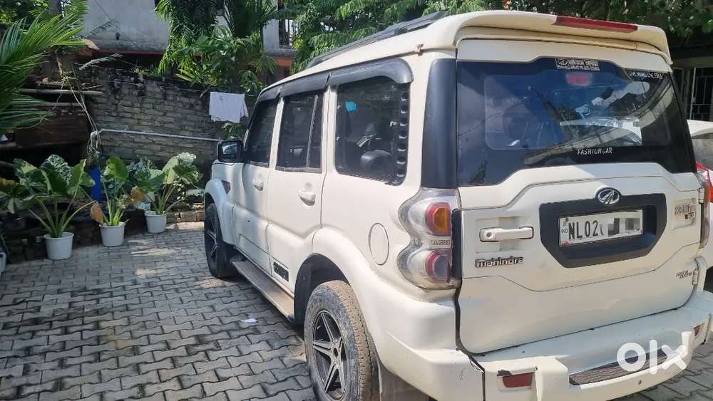 Mahindra Scorpio S Mt 2016