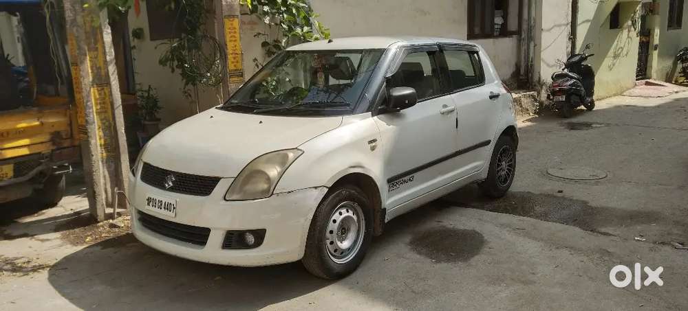 Maruti Suzuki Swift Dzire 2011