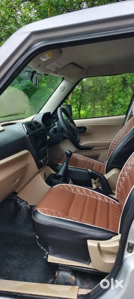 Mahindra Tuv 300 2018