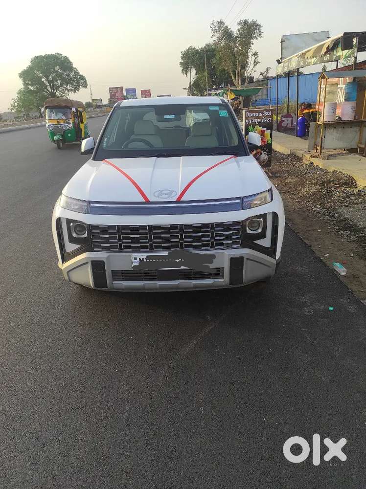 Hyundai New Venue Facelift Hx5 Mt Petrol 2025
